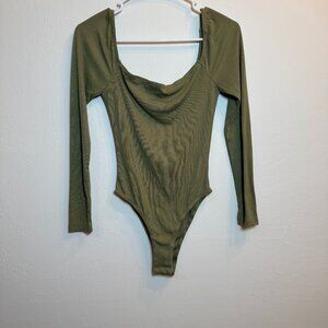 Womens Princess Polly Size‎ 4 US  Green Ribbed Bodysuit Long Sleeve Square Neck